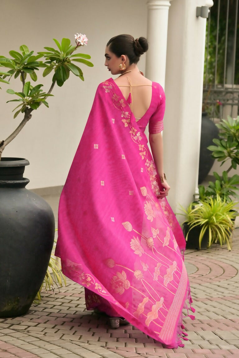 Vishnu Weaves Women's Pink Linen Silk Zari Weaving Saree with Blouse