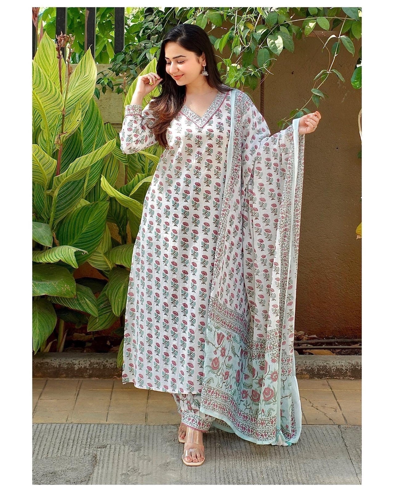 NOZ2TOZ Women White Printed Viscose Rayon Kurta And Pant Set