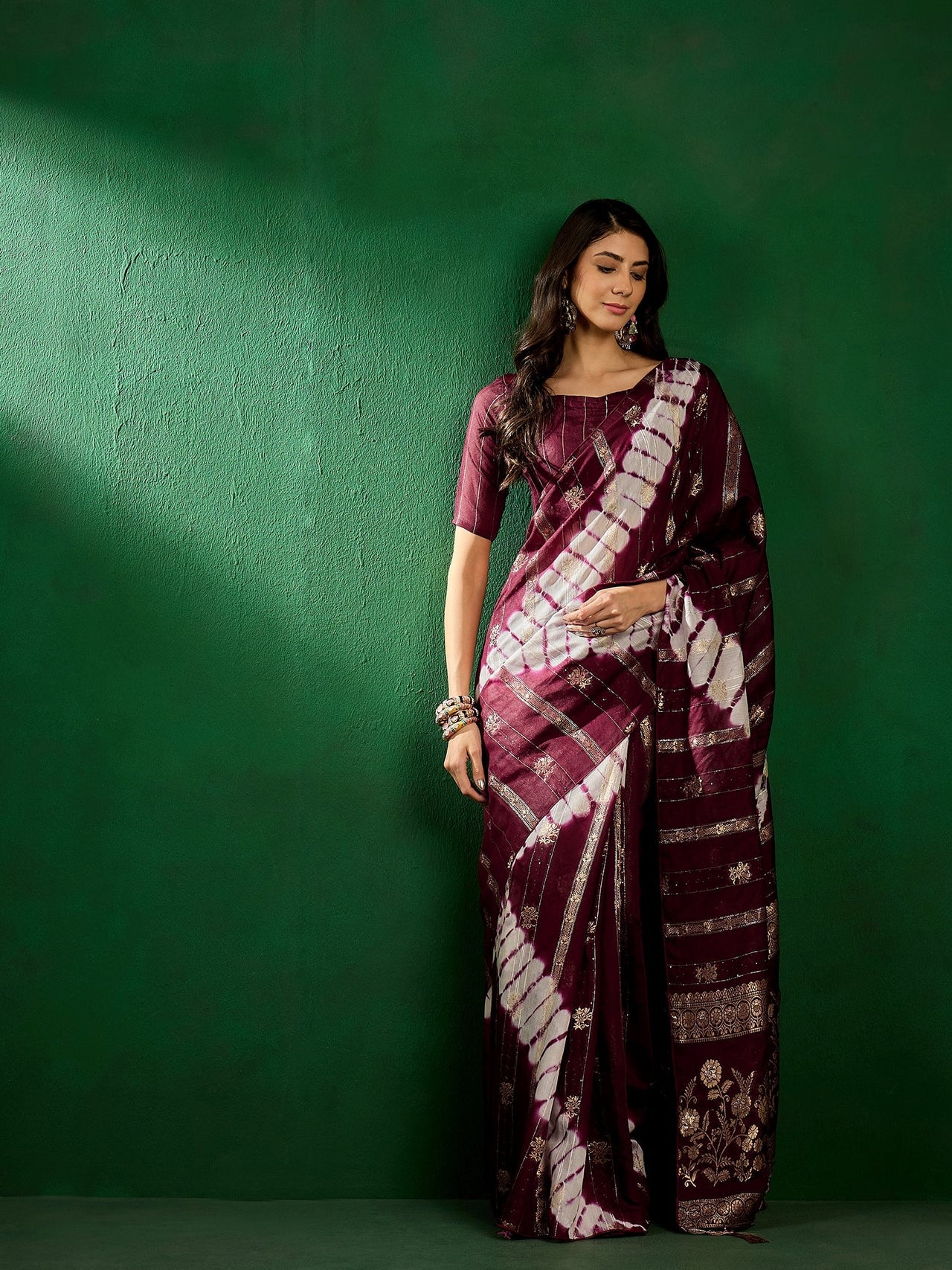 NOZ2TOZ Women Party Wear Cotton Saree with Unstitched Blouse - Wine