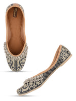Thumbnail for Desi Colour Women Indian Ethnic Footwear-Black Gungroo - Distacart
