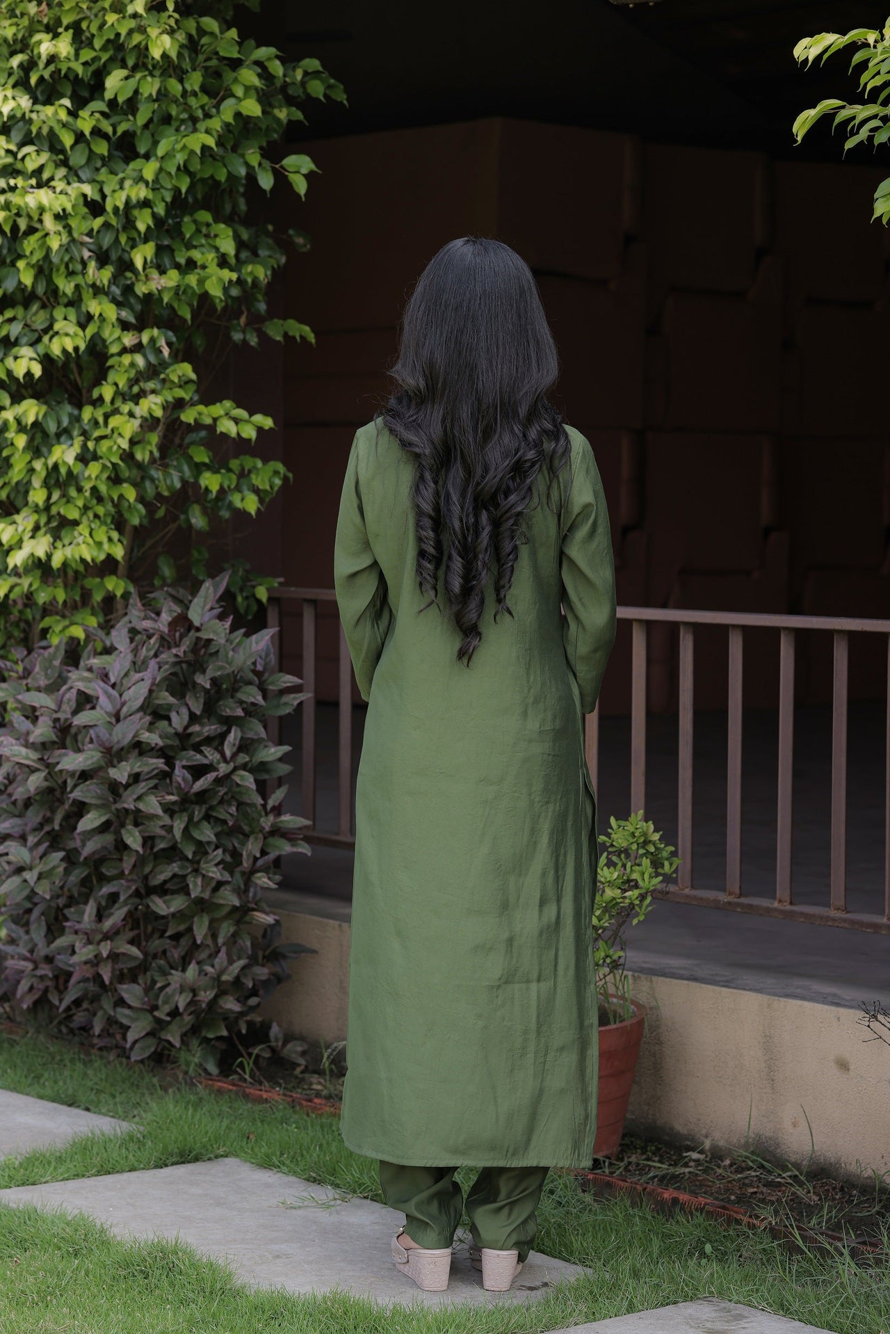 Lyush Women Party Wear Embroidery Worked Kurta With Pant And Dupatta Set - Green