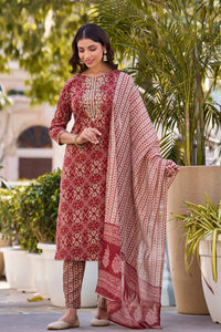 Thumbnail for NOZ2TOZ Women Red, Beige Checkered Viscose Rayon Kurta, Pant And Dupatta Set