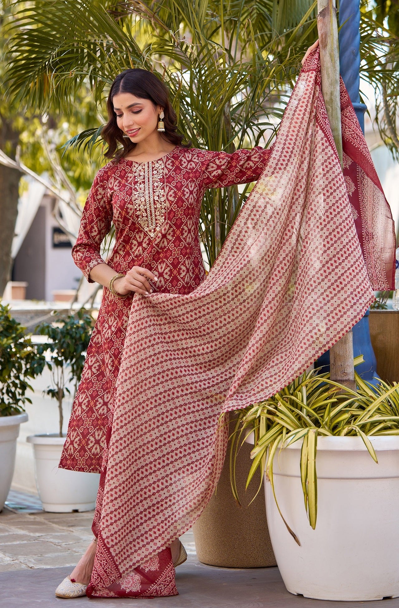 NOZ2TOZ Women Red, Beige Checkered Viscose Rayon Kurta, Pant And Dupatta Set