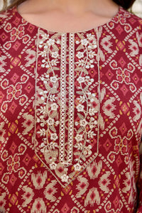 Thumbnail for NOZ2TOZ Women Red, Beige Checkered Viscose Rayon Kurta, Pant And Dupatta Set