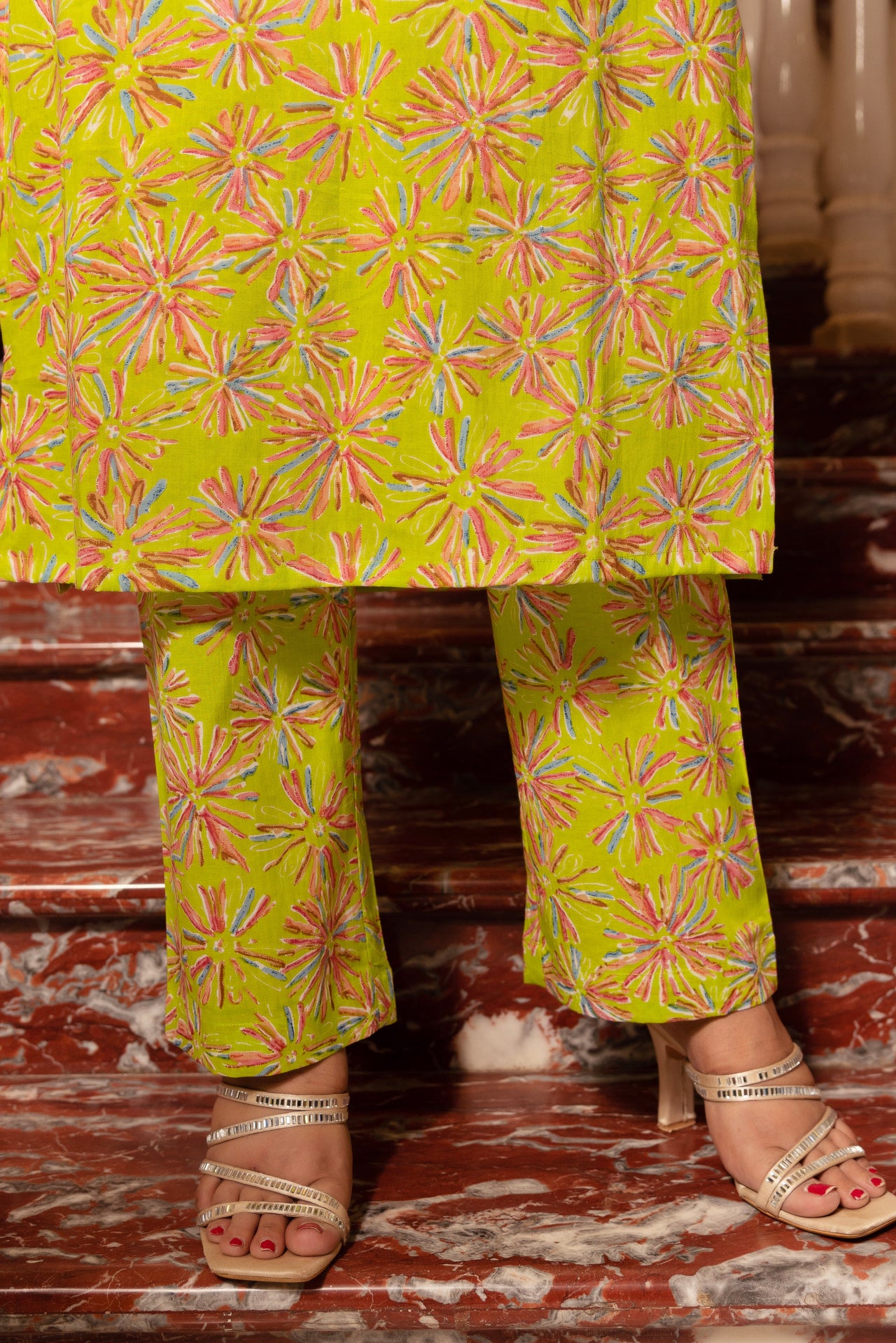 Pomcha Jaipur Kapas Green Suit Set