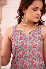 Thumbnail for Pomcha Jaipur Kapas Pink Floral Sleeveless Suit Set - Distacart