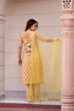 Thumbnail for Pomcha Jaipur Kapas Lemon Yellow Floral Sleeveless Suit Set - Distacart