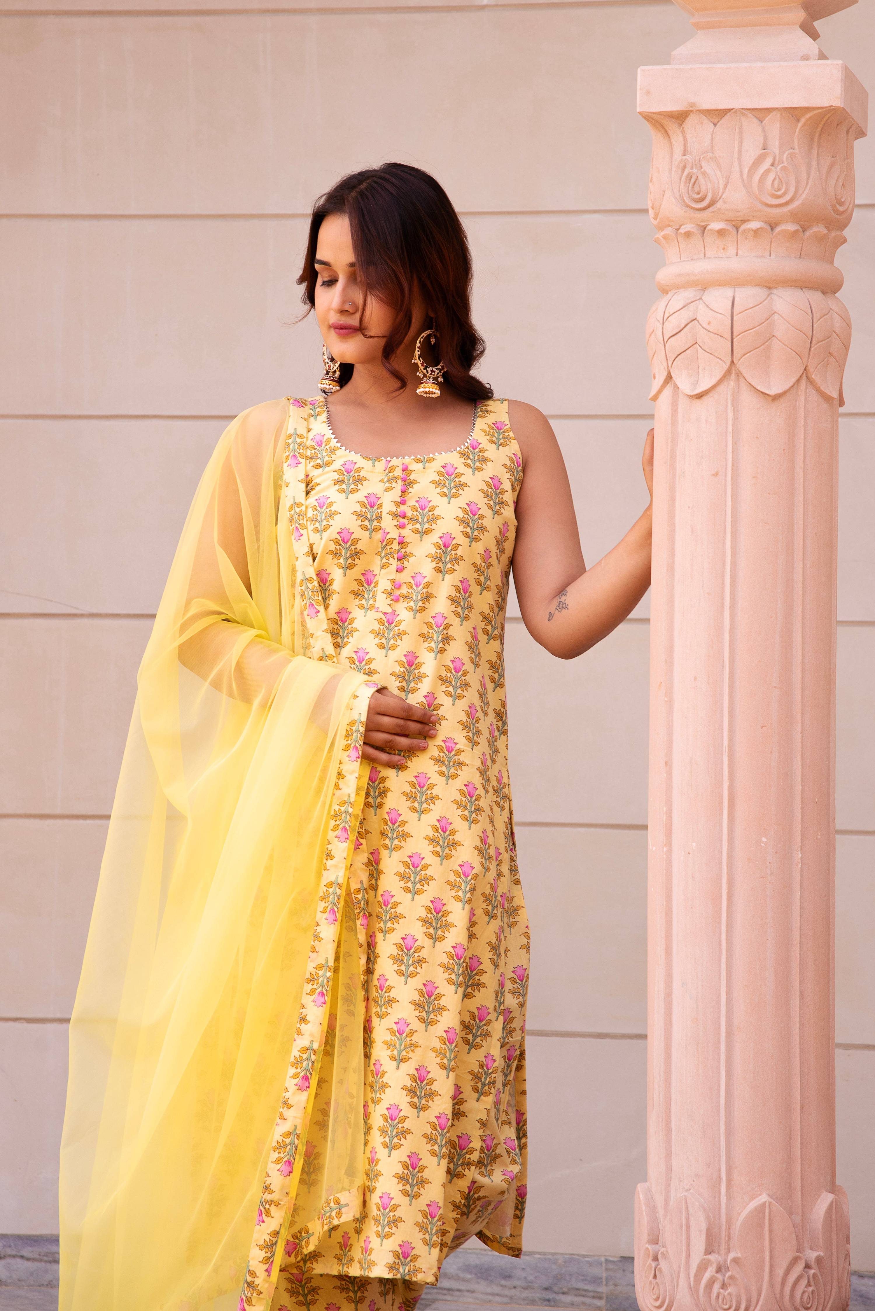 Pomcha Jaipur Kapas Lemon Yellow Floral Sleeveless Suit Set - Distacart