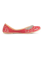 Thumbnail for Desi Colour Women Indian Ethnic Footwear-Red Gungroo - Distacart
