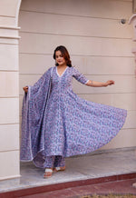 Thumbnail for Pomcha Jaipur Kapas Lavender Floral Lace Anarkali Set - Distacart