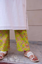 Thumbnail for Pomcha Jaipur Kapas Green White Suit Set - Distacart