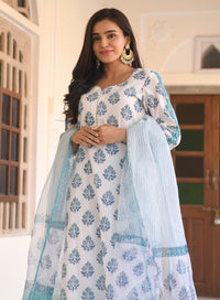 Thumbnail for NOZ2TOZ Women White Printed Viscose Rayon Kurta And Pant Set