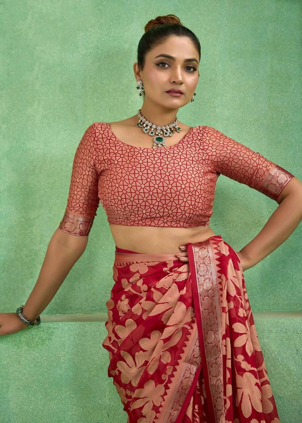 Joban Fashion Pinkdull Moss Brasso With Kasab Zari Border Saree & Tassels With Brasso Blouse