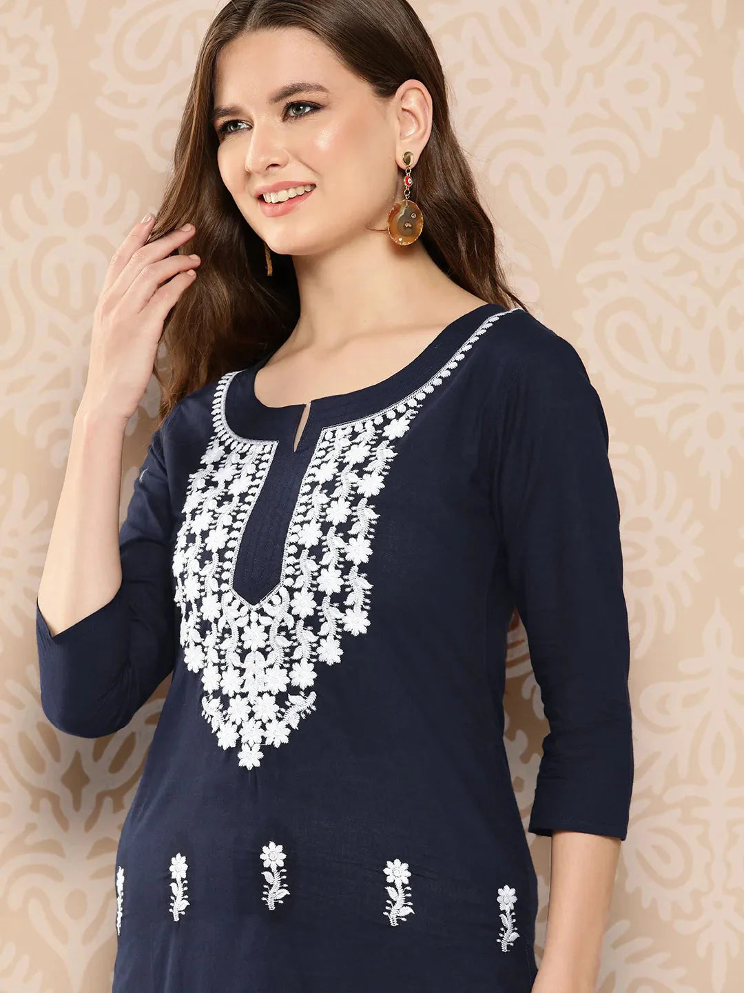 Yufta Floral Yoke Design Chikankari Kurta - Distacart
