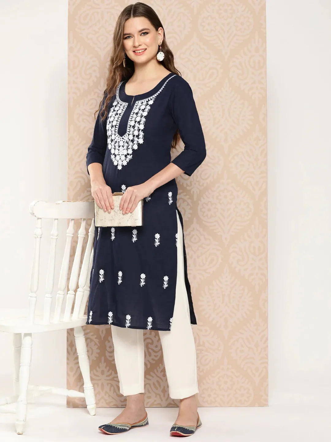 Yufta Floral Yoke Design Chikankari Kurta - Distacart