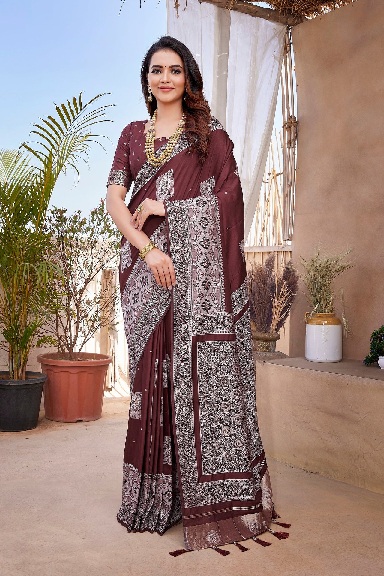 NOZ2TOZ Women Wedding Wear Zari Weaving Paithani Silk Saree with Unstitched Blouse - Coffee