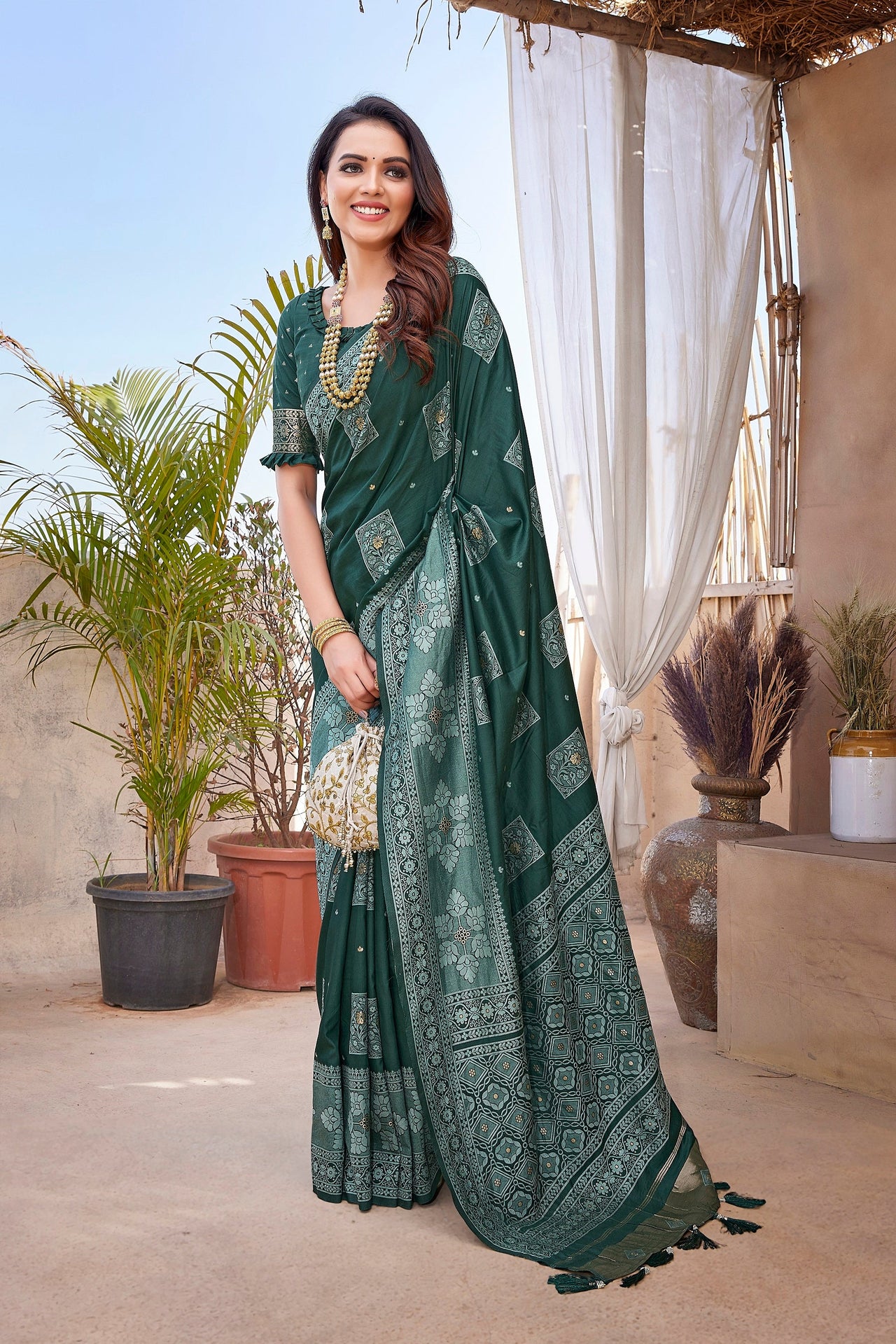 NOZ2TOZ Women Wedding Wear Zari Weaving Paithani Silk Saree with Unstitched Blouse - Green