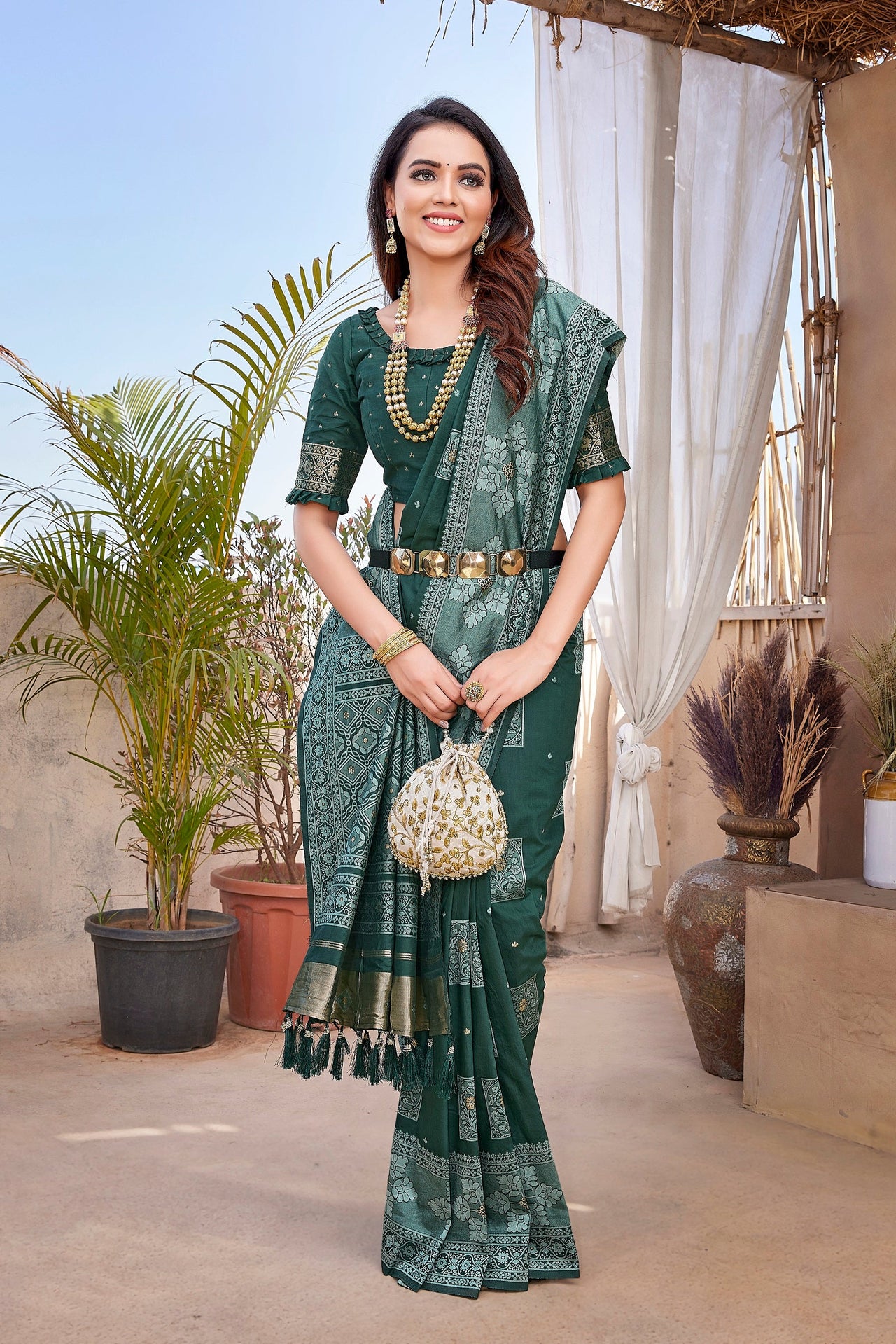 NOZ2TOZ Women Wedding Wear Zari Weaving Paithani Silk Saree with Unstitched Blouse - Green