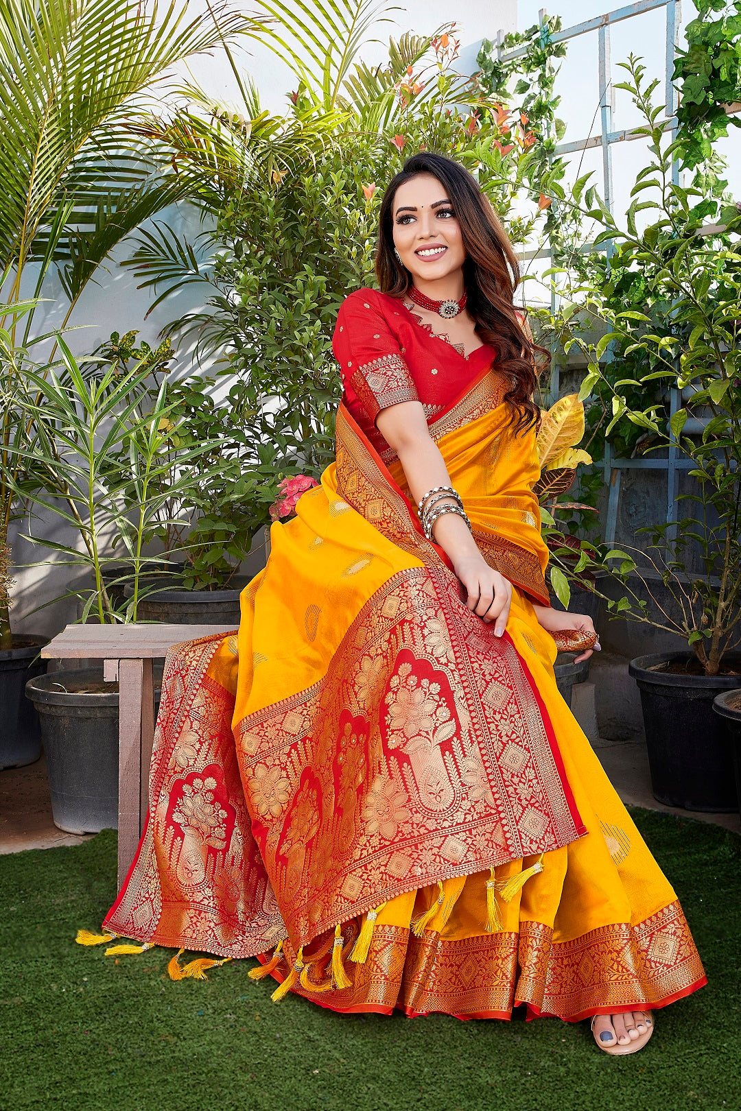 NOZ2TOZ Women Party Wear Pure Zari Silk Saree with Unstitched Blouse - Yellow