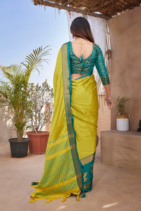 Thumbnail for NOZ2TOZ Women Party Wear Aura Silk Saree with Unstitched Blouse - Light Green