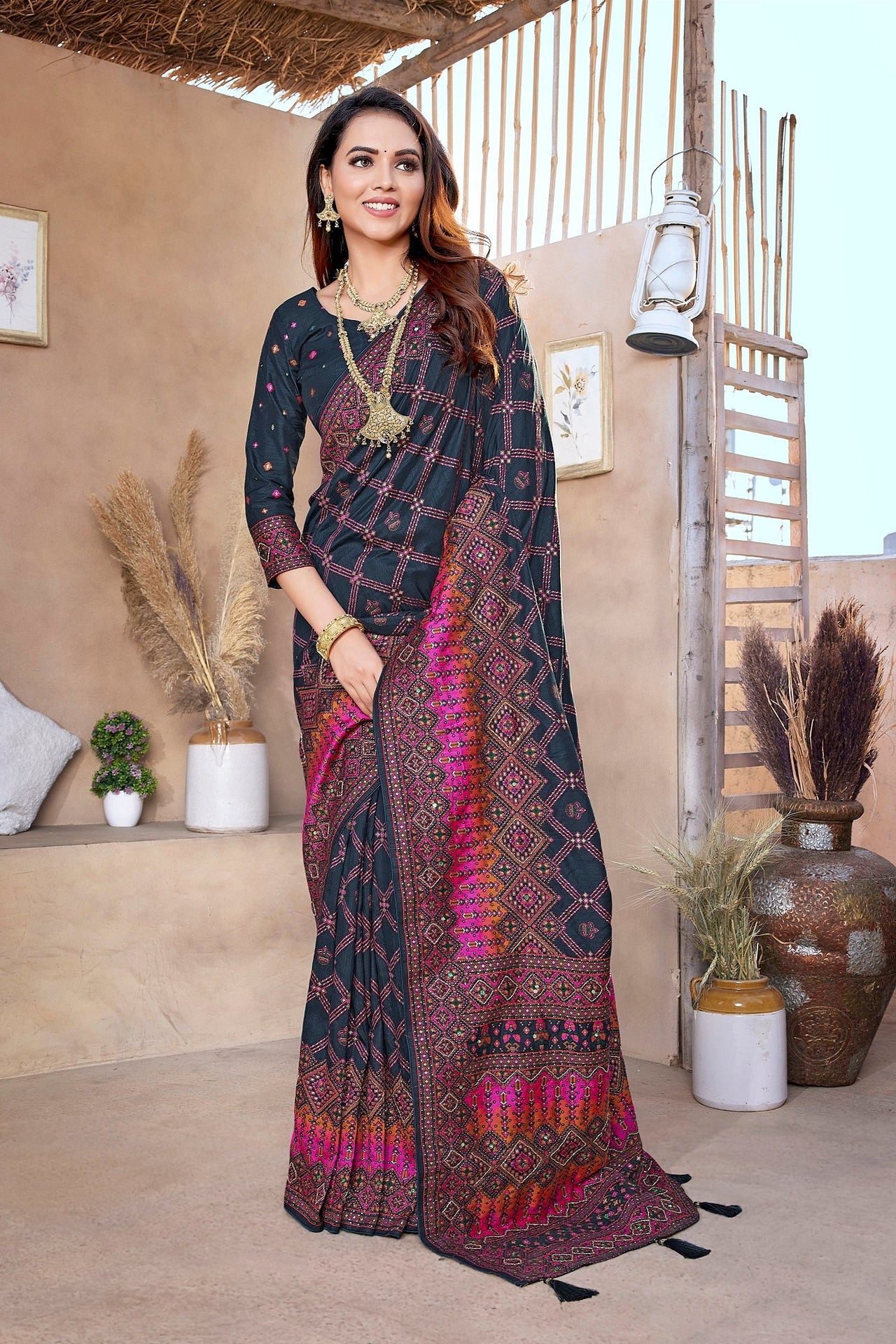 NOZ2TOZ Women Wedding Wear Jacquard Weaving Worked Pure Pashmina Saree with Unstitched Blouse - Navy Blue