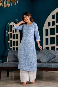 Thumbnail for Women Blue Printed Straight Kurta with Three Quarter Sleeves - Rasiya
