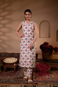 Thumbnail for Women Off White Printed Straight Kurta With Trouser - Rasiya