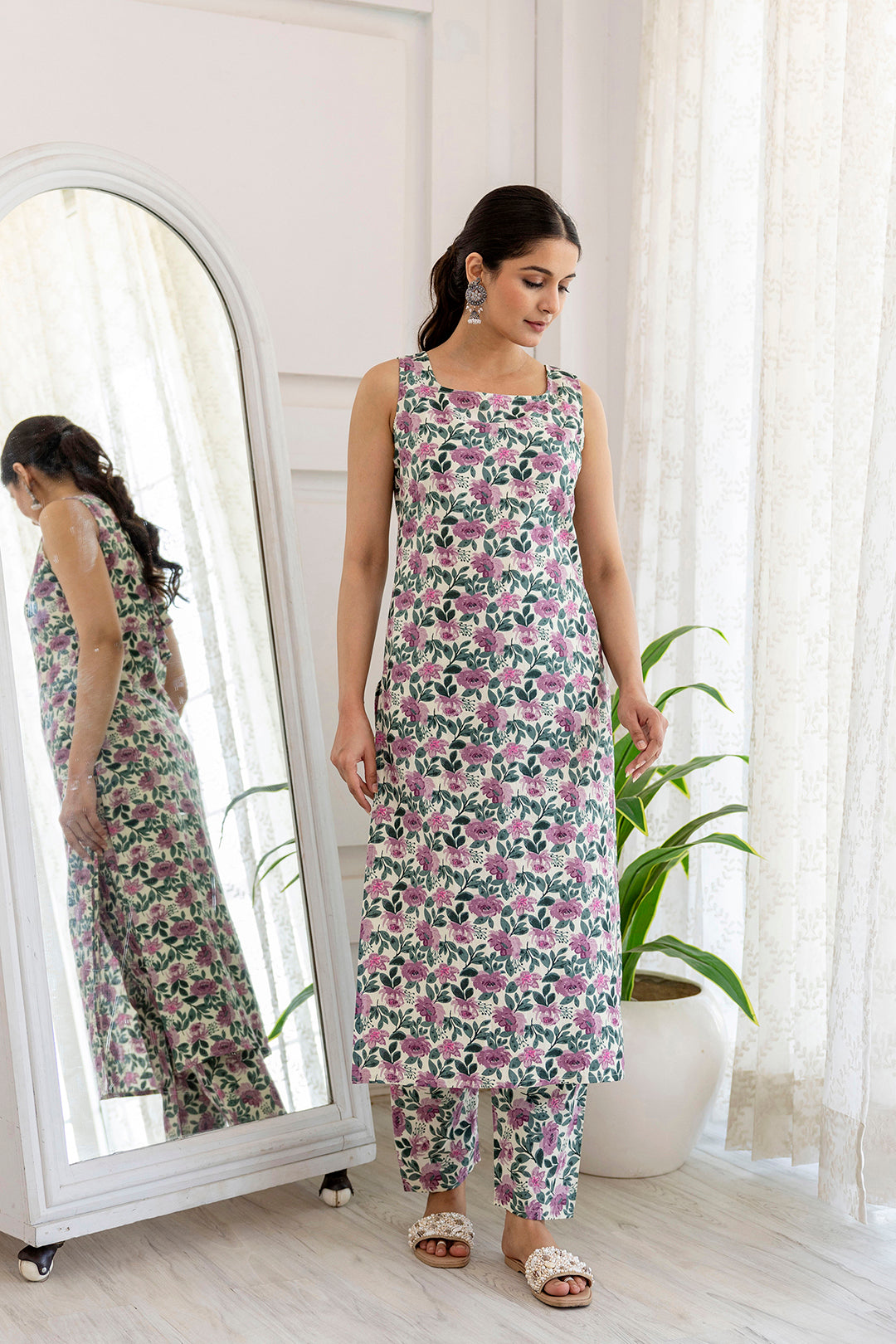 Women Off White and Purple Printed Straight Kurta With Trouser - Rasiya