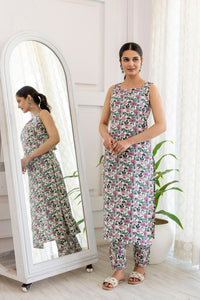 Thumbnail for Women Off White and Purple Printed Straight Kurta With Trouser - Rasiya