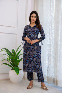 Thumbnail for Women Navy Blue Ethnic Printed Straight Kurta With Trouser - Rasiya