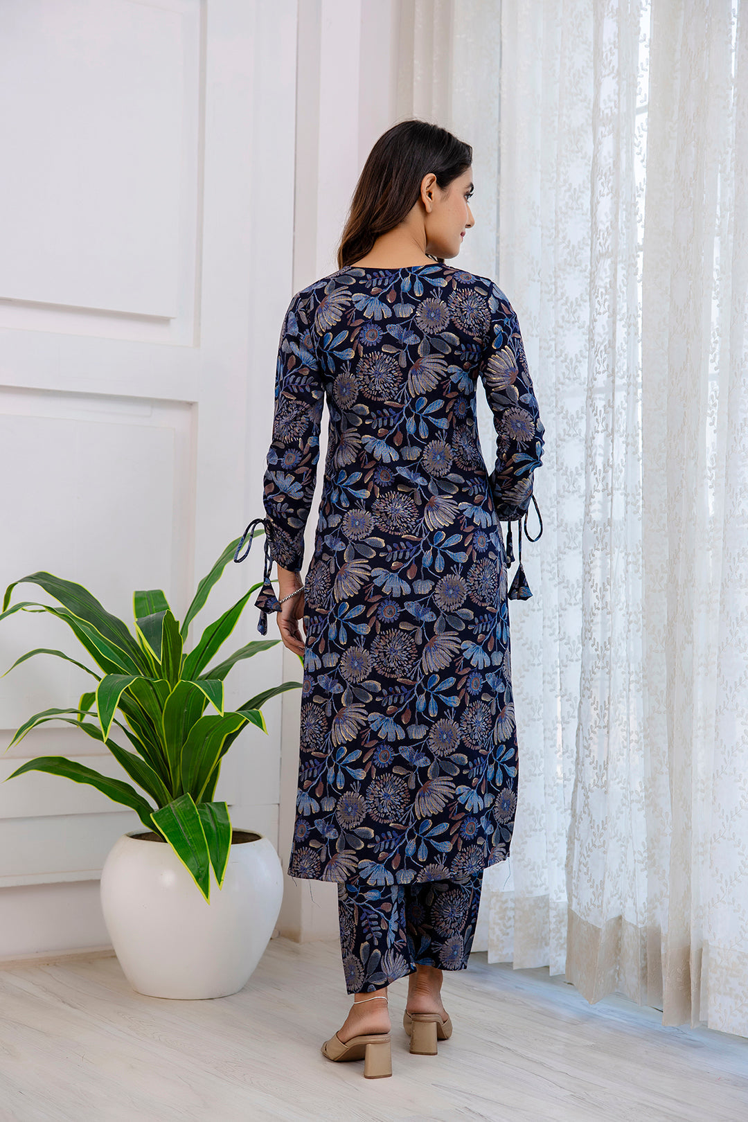 Women Navy Blue Ethnic Printed Straight Kurta With Trouser - Rasiya