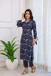 Thumbnail for Women Navy Blue Ethnic Printed Straight Kurta With Trouser - Rasiya