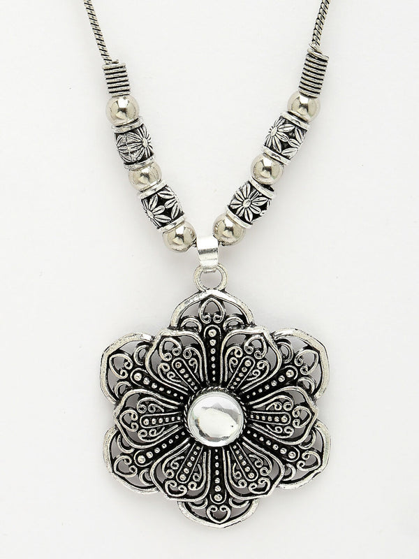 NVR Women's Silver-Toned Floral Shape Pendant with Chain - Distacart