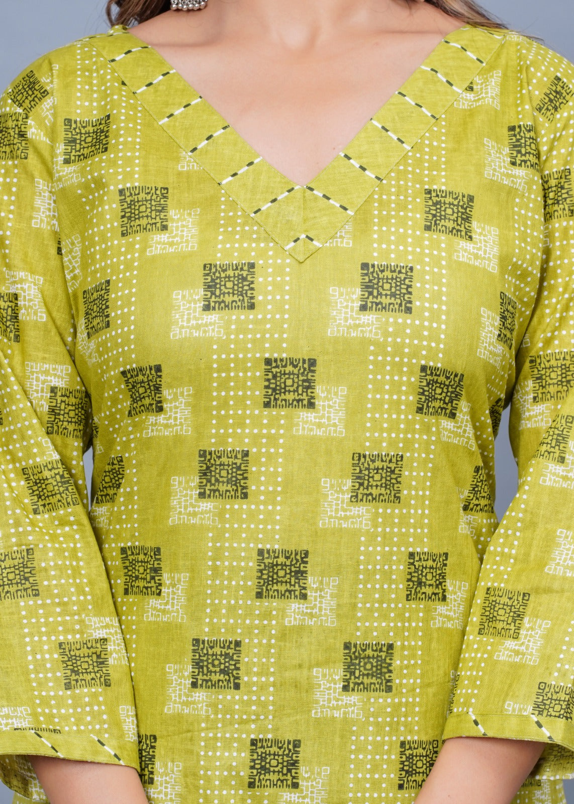 Women Stylish Cotton Kurta with Pant and Dupatta Set - Rasiya