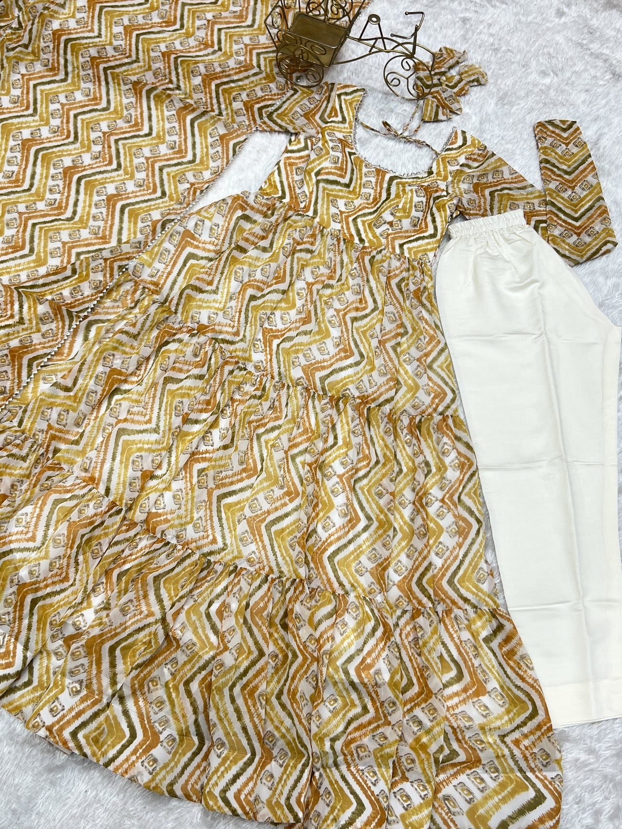 Lorenvalley Fashion Yellow Pure Faux Georgette Zigzag Print Fully Flair Anarkali Pant With Dupatta - Yellow
