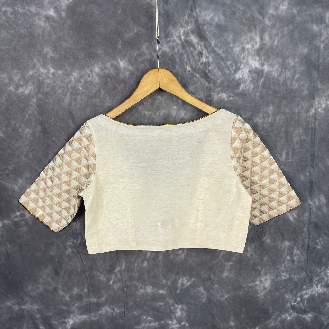 Barf Ki Saugat Cream Coloured Chanderi Cotton & Chanderi Broket Ready to Wear Blouse - kapda Tailor - Distacart