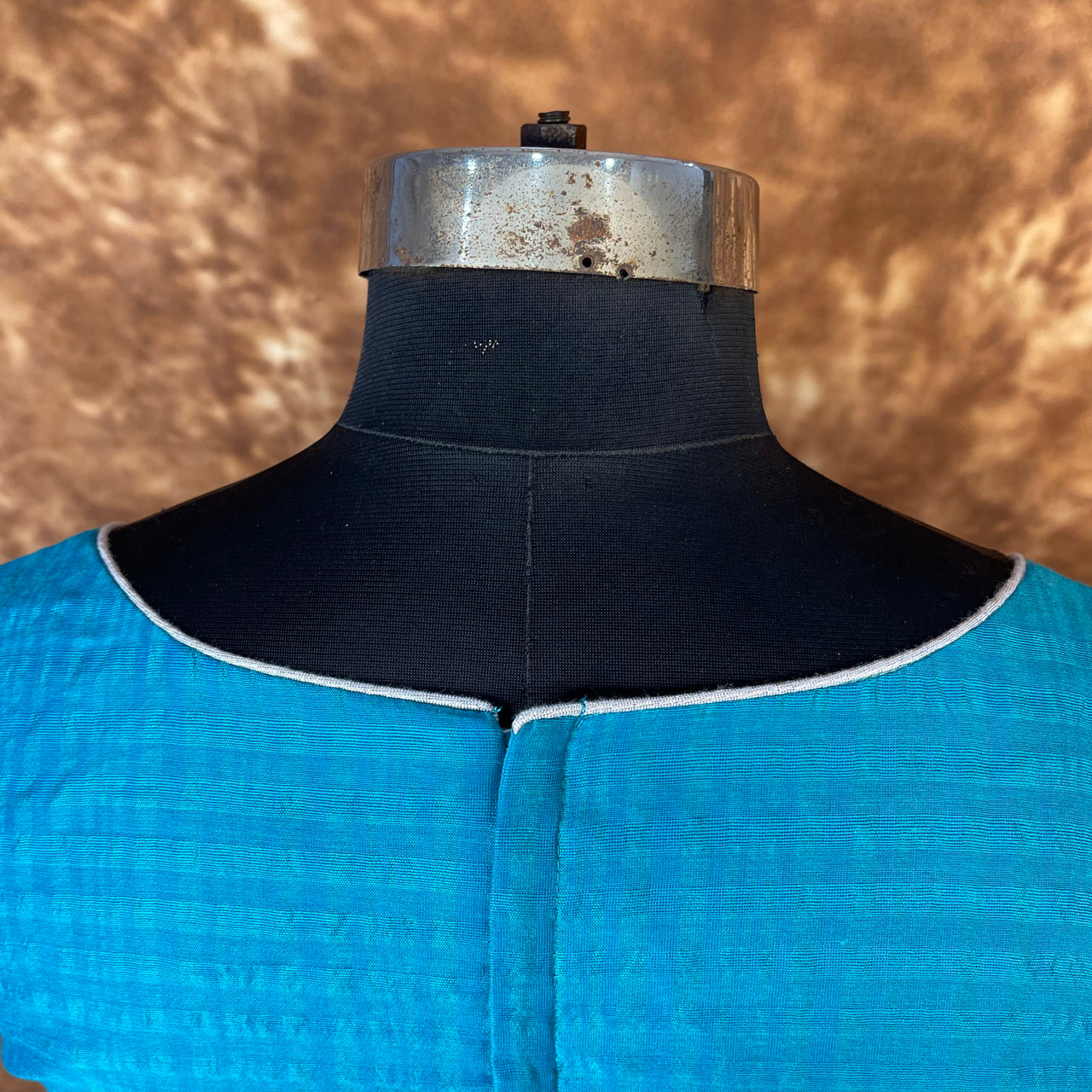 Streaks of Blue Light Blue Coloured Chanderi Silk Ready to Wear Blouse - kapda Tailor - Distacart