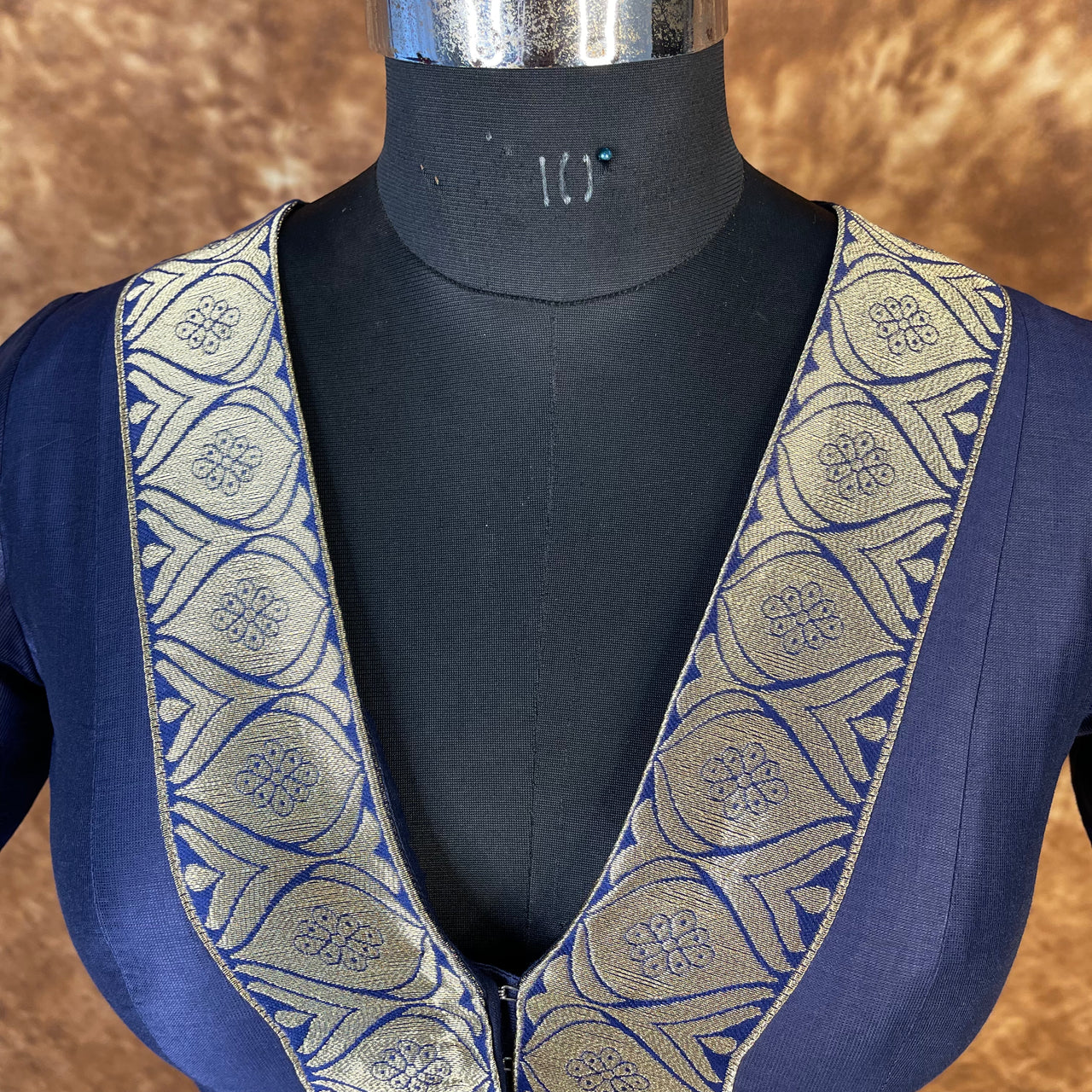 Deep Dive Lush Blue Coloured Silk / Broket Ready to Wear Blouse - kapda Tailor - Distacart