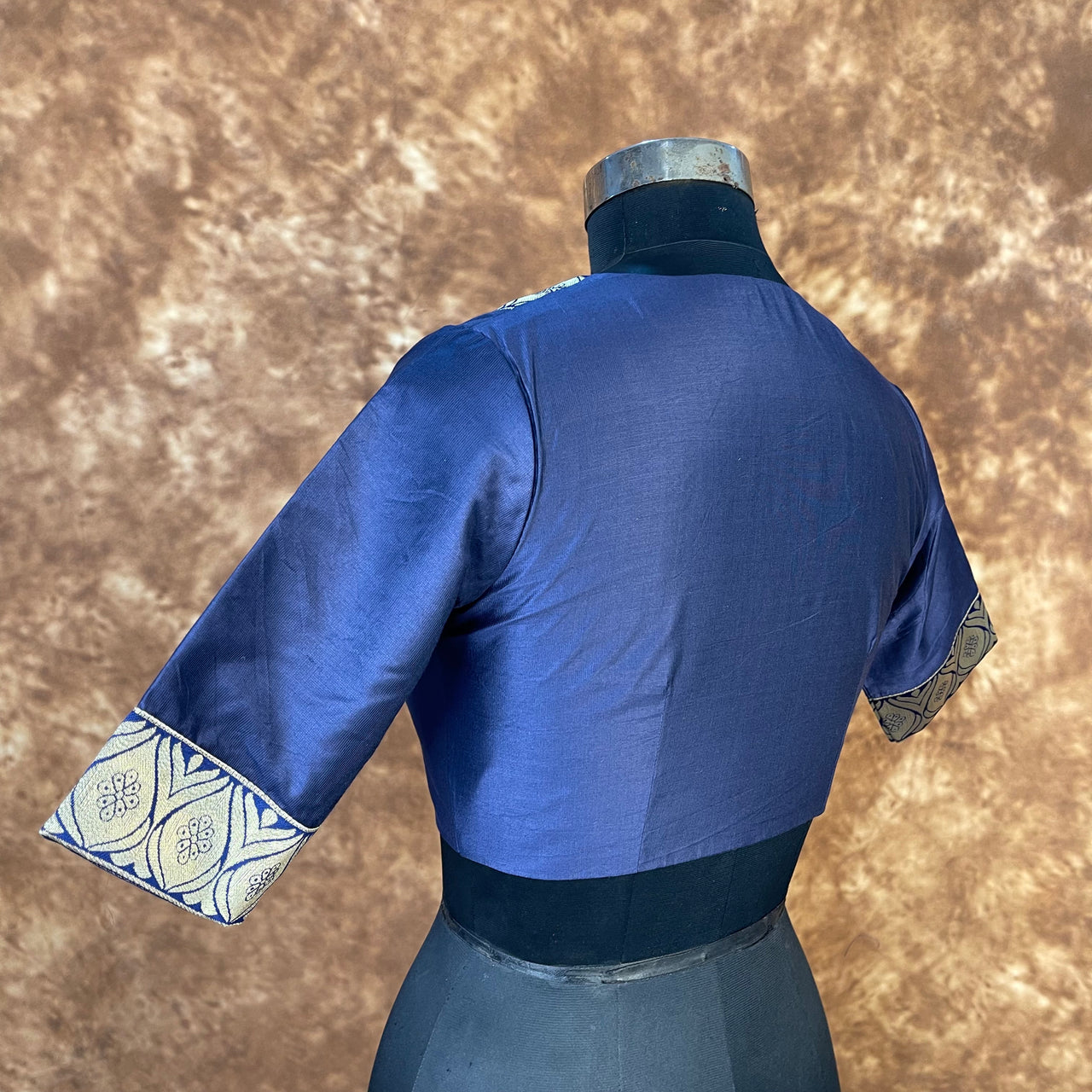 Deep Dive Lush Blue Coloured Silk / Broket Ready to Wear Blouse - kapda Tailor - Distacart