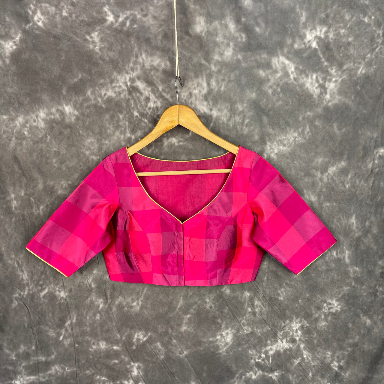 Piped Pleasure Rani Pink Coloured Silk Ready to Wear Blouse - kapda Tailor - Distacart