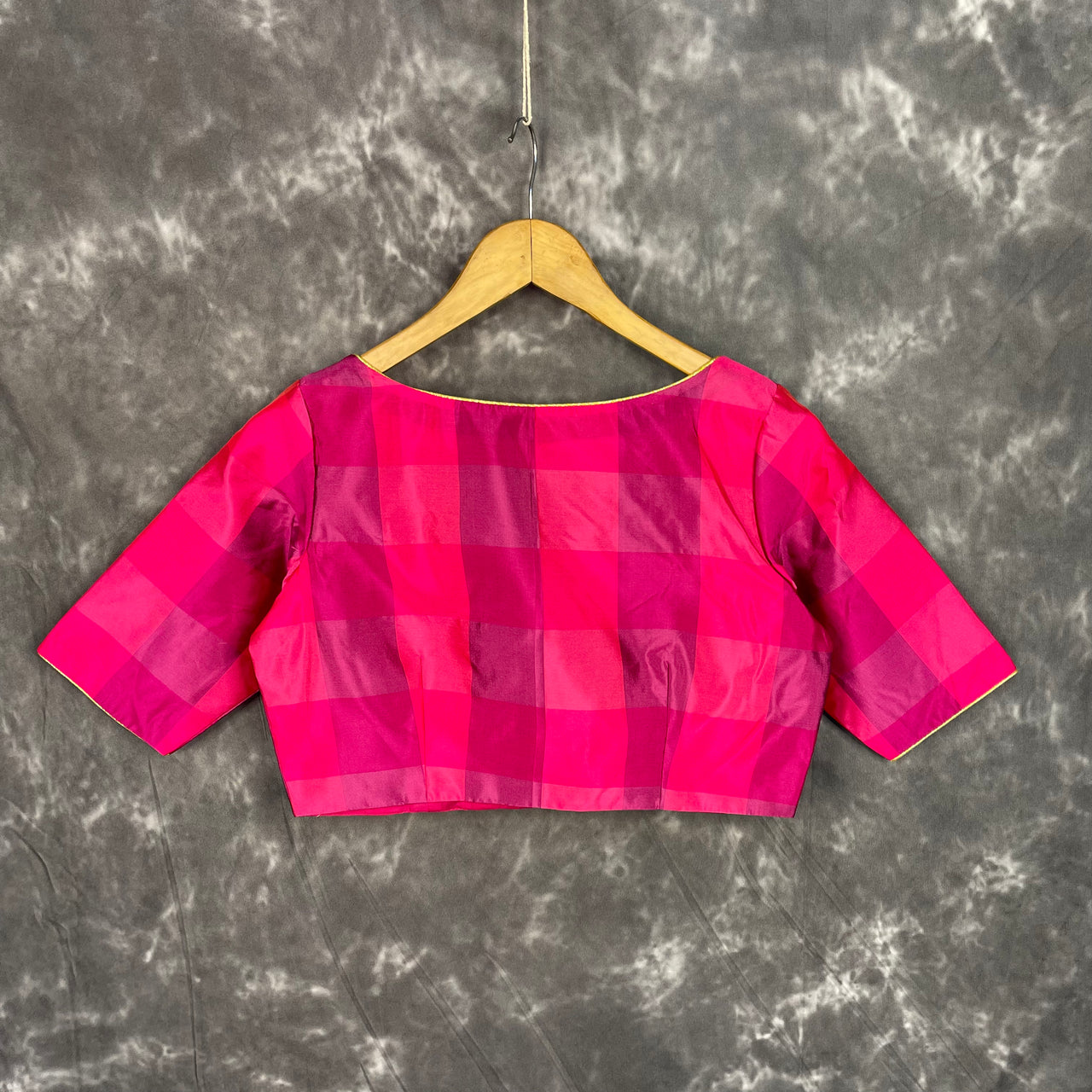Piped Pleasure Rani Pink Coloured Silk Ready to Wear Blouse - kapda Tailor - Distacart