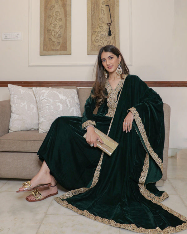 trueBrowns Green Velvet Shawl - Distacart