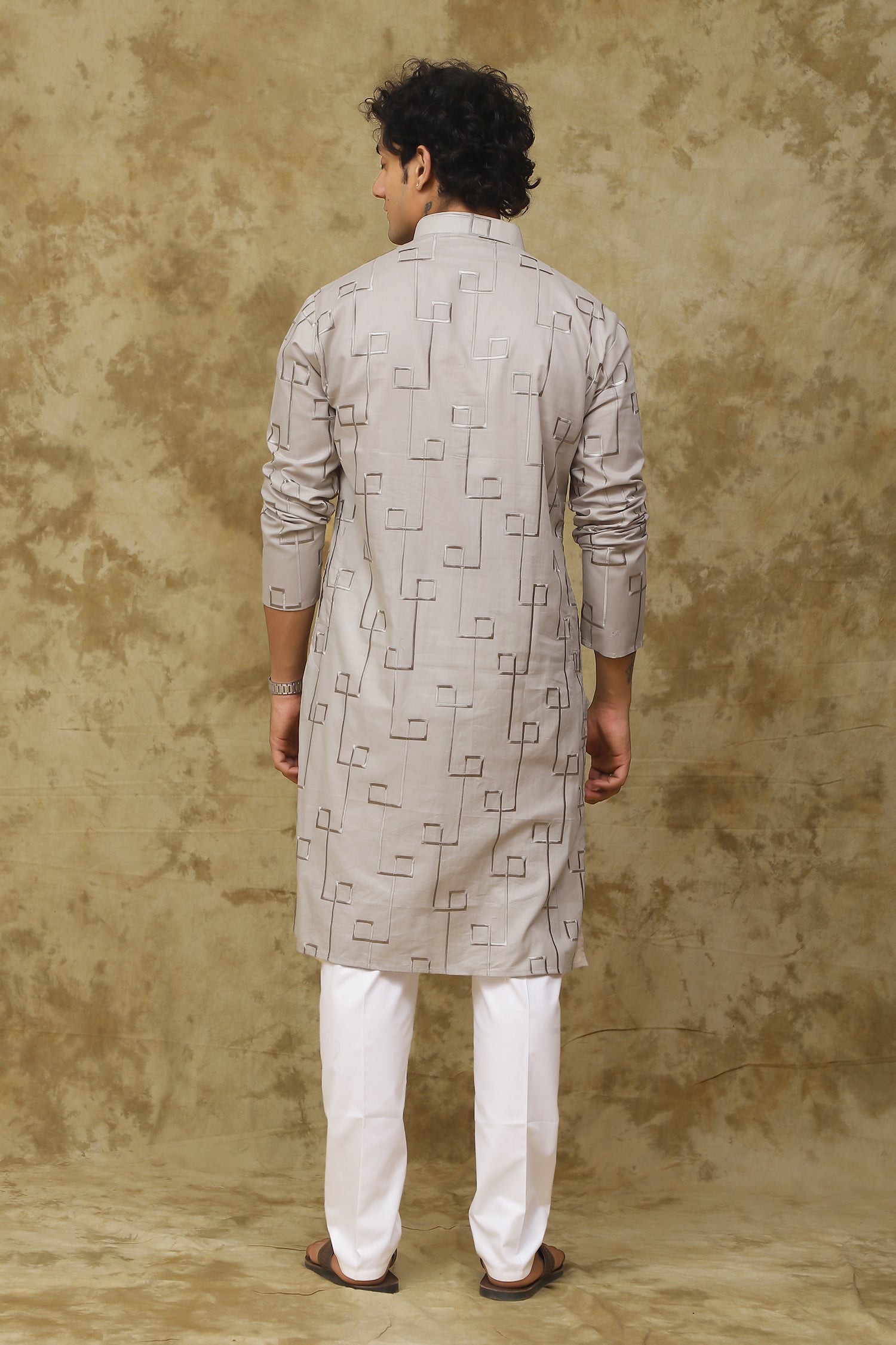 Bluesaanchi Men's Cotton Zari Embroidered Kurta Set - Grey - Distacart