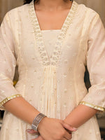 Thumbnail for Juniper Ivory Floral Printed Chanderi Kurta With Mirror Work Embroidery - Distacart