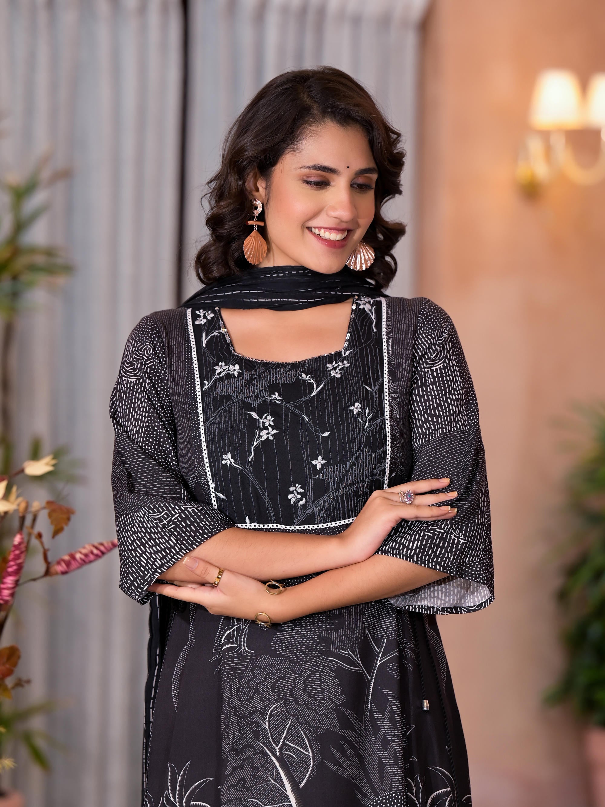 Juniper Women's Black Viscose Rayon Printed Kurta Set - Distacart