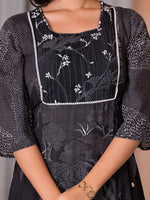 Thumbnail for Juniper Women's Black Viscose Rayon Printed Kurta Set - Distacart