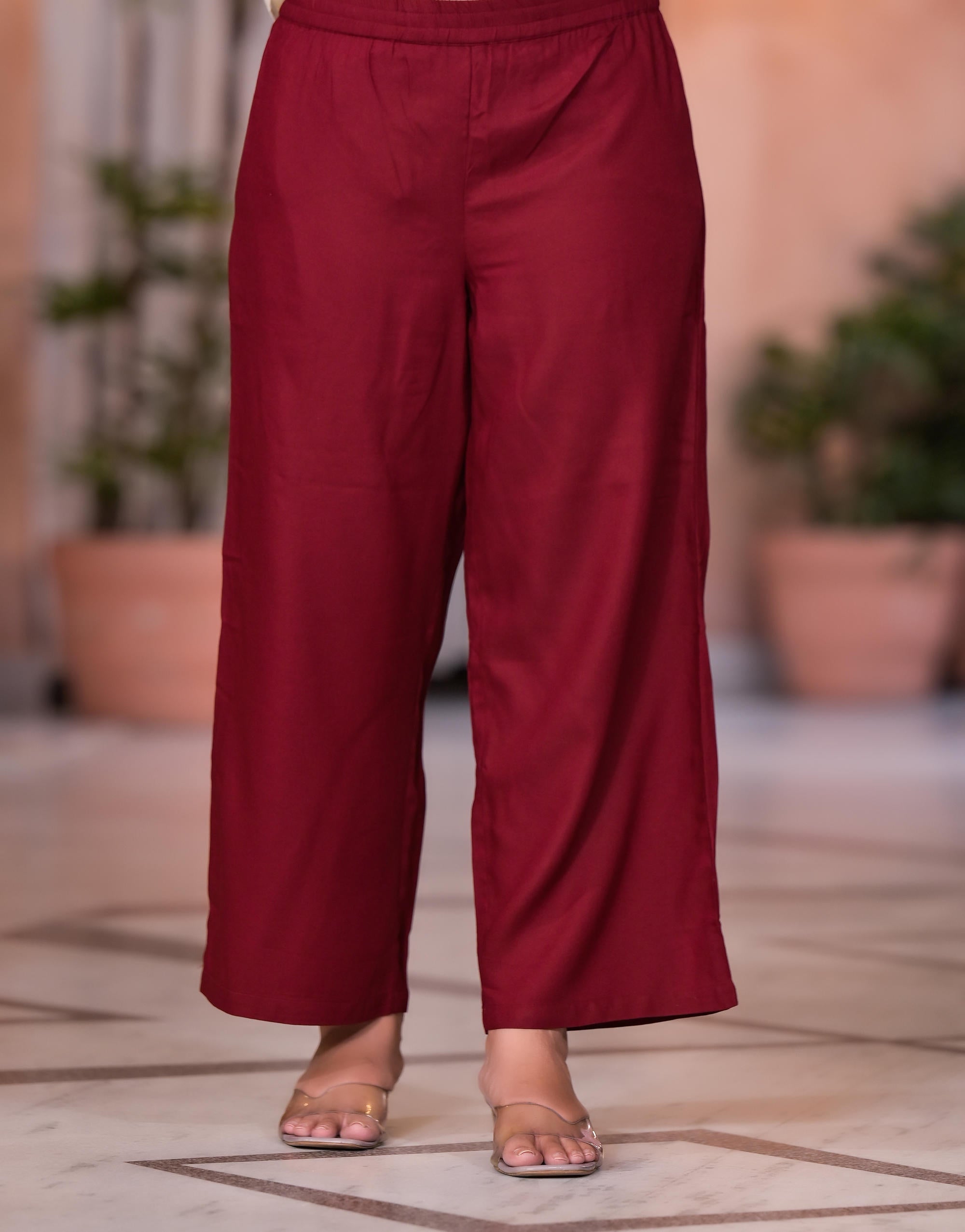 Juniper Women's Ivory Zari Embroidered Chanderi Kurta Set With Sequins & Beads - Distacart