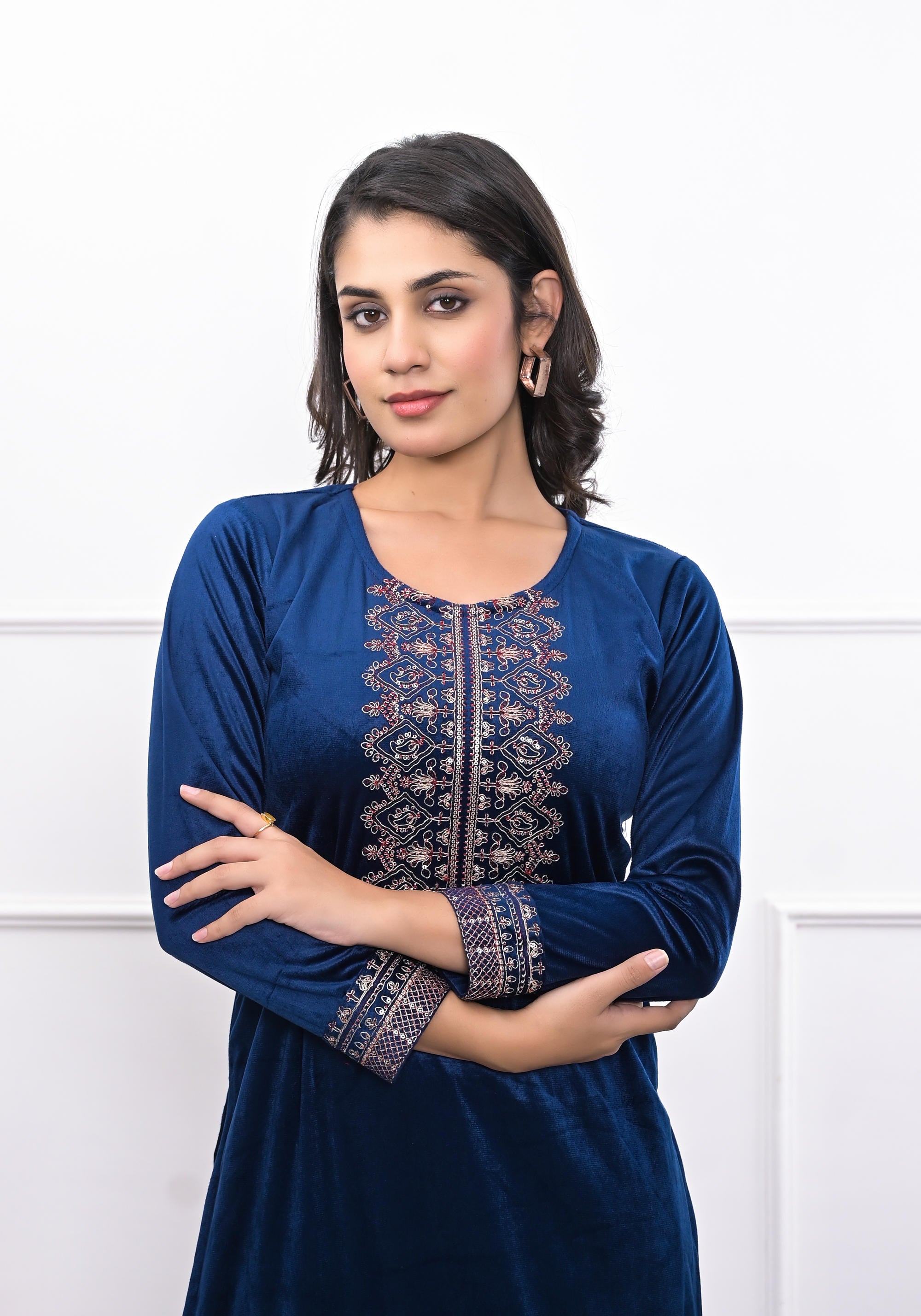 Juniper Women's Velvet Blue Kurta & Pant Set With Thread Work & Sequins - Distacart