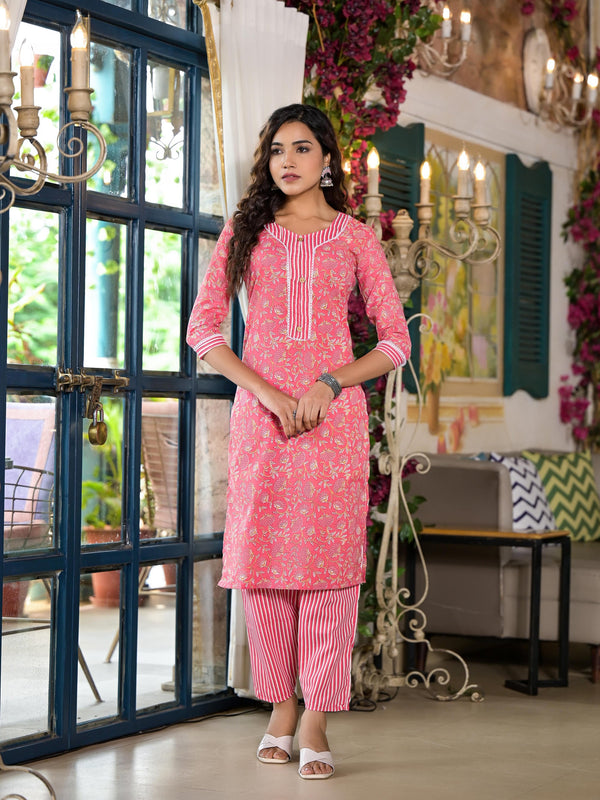 Juniper Women's Peach Floral Printed Cotton Kurta & Pant Set With Lace & Buttons - Distacart