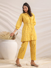Thumbnail for Janasya Gathering Cambric Mustard Geometric Band Collar Co-Ords